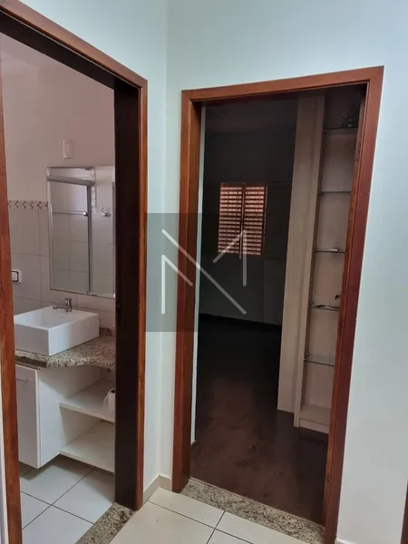CASA 04 DORMITÓRIOS: 7ª foto da galeria de imagens do imóvel