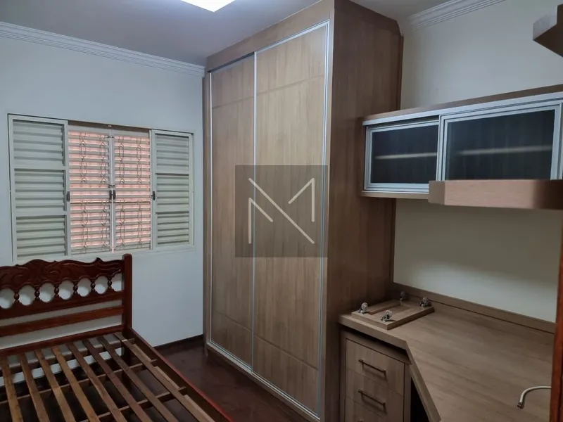 CASA 04 DORMITÓRIOS: 8ª foto da galeria de imagens do imóvel