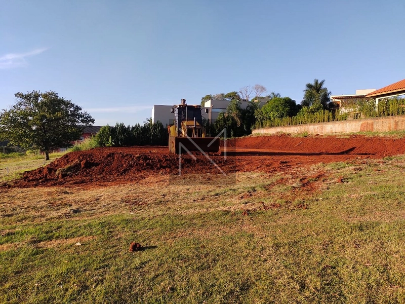 TERRENO: 4ª foto da galeria de imagens do imóvel