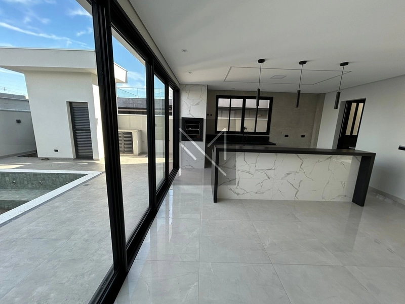 Sobrado para venda no Taua Araçari em Londrina - PR: 3ª foto da galeria de imagens do imóvel