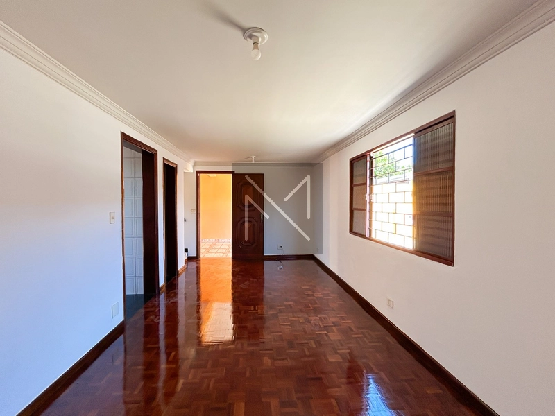 Sobrado para venda no Jardim Santa Mônica em Londrina - PR: 10ª foto da galeria de imagens do imóvel