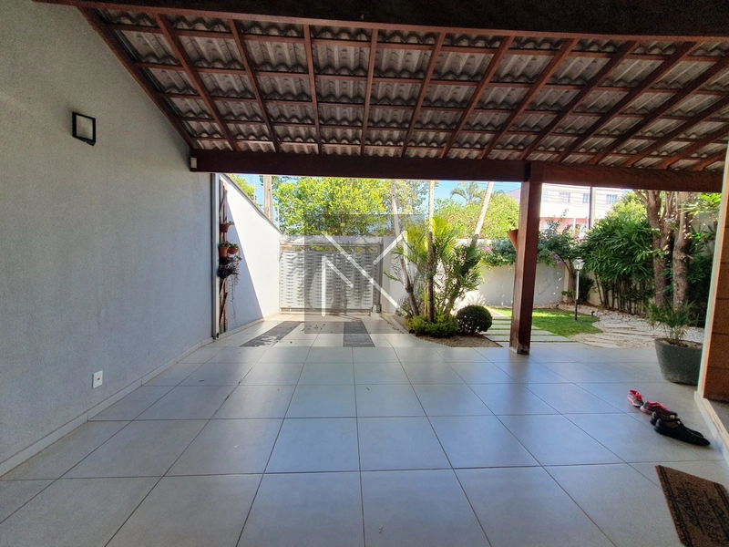 Casa para venda no H.U em Londrina - PR: 2ª foto da galeria de imagens do imóvel