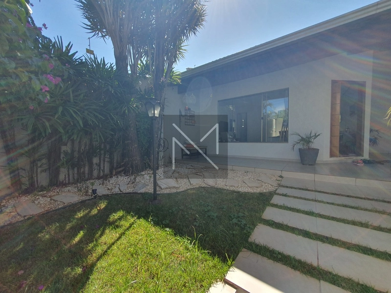 Casa para venda no H.U em Londrina - PR: 4ª foto da galeria de imagens do imóvel