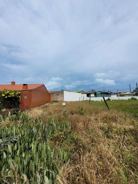 TERRENO 3 QUADRAS DO MAR PRÓXIMO A TUDO !: 5ª foto da galeria de imagens do imóvel