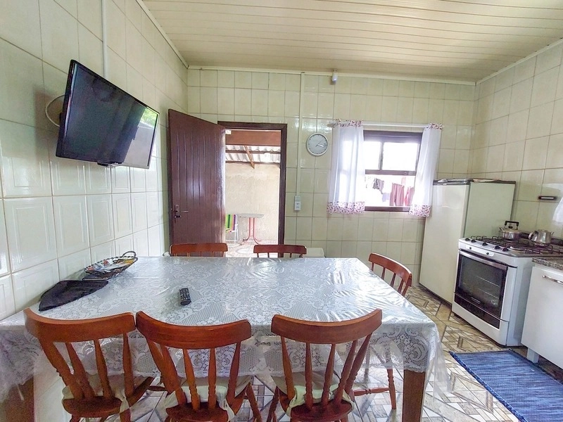 CASA 3 DORMITÓRIOS - PRÓXIMO AO MAR - AMPLO TERRENO: 10ª foto da galeria de imagens do imóvel