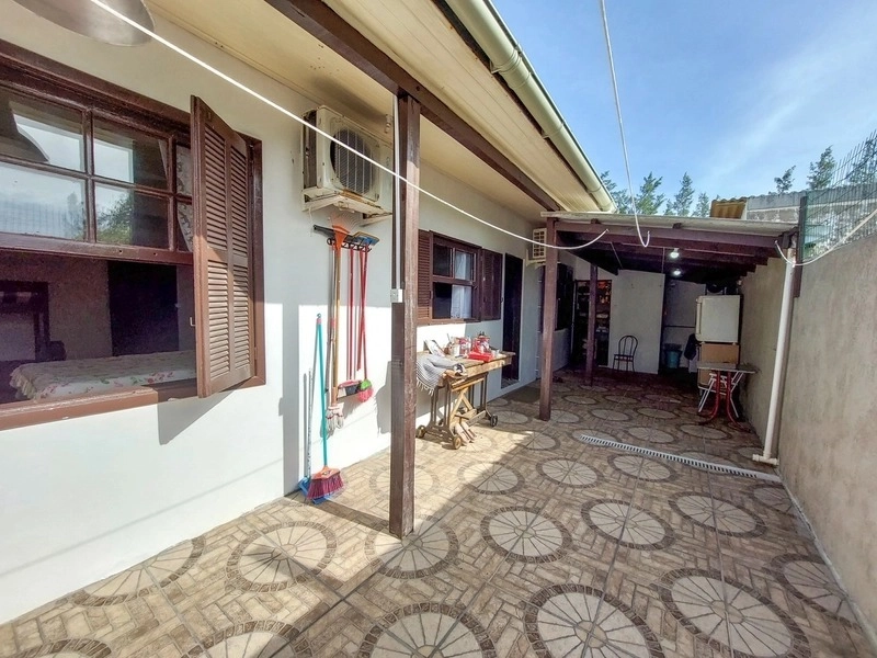 CASA 3 DORMITÓRIOS - PRÓXIMO AO MAR - AMPLO TERRENO: 22ª foto da galeria de imagens do imóvel