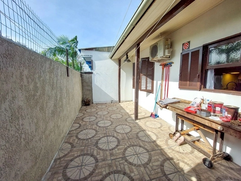 CASA 3 DORMITÓRIOS - PRÓXIMO AO MAR - AMPLO TERRENO: 20ª foto da galeria de imagens do imóvel