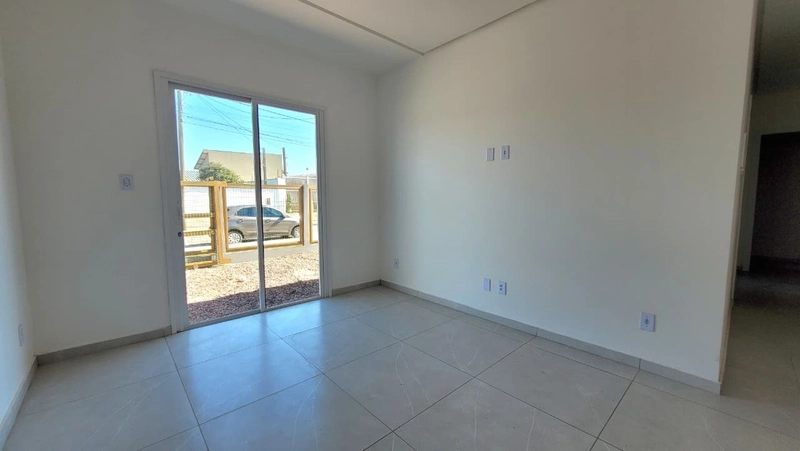 CASA AMPLO TERRENO - 3 DORMITÓRIOS - 550 METROS DA BEIRA MAR: 6ª foto da galeria de imagens do imóvel