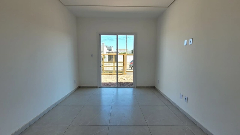 CASA AMPLO TERRENO - 3 DORMITÓRIOS - 550 METROS DA BEIRA MAR: 5ª foto da galeria de imagens do imóvel