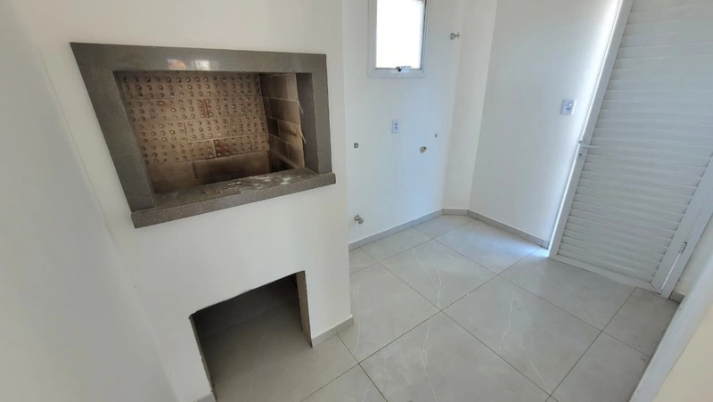 CASA AMPLO TERRENO - 3 DORMITÓRIOS - 550 METROS DA BEIRA MAR: 9ª foto da galeria de imagens do imóvel