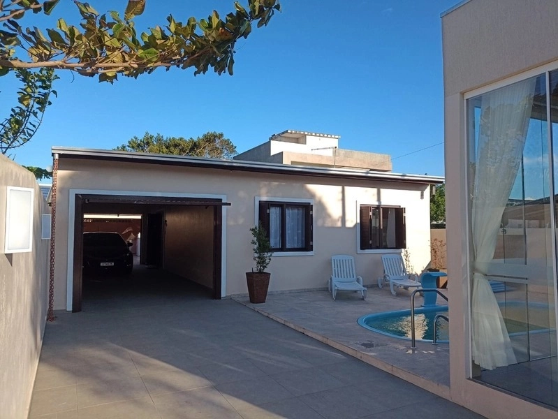 CASA 3 DORMITÓRIOS + ANEXO + PISCINA: 1ª foto da galeria de imagens do imóvel