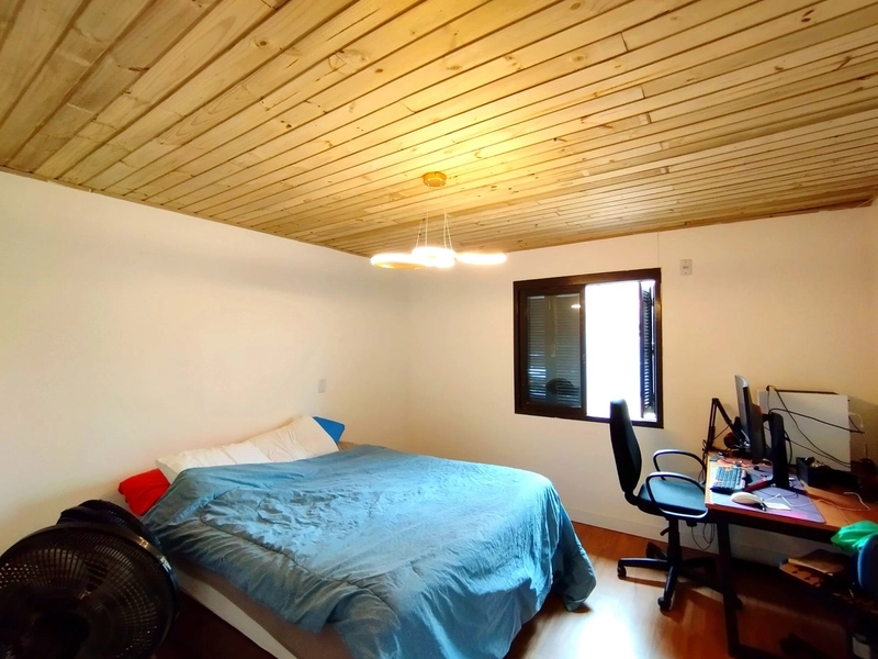 CASA 2 DORMITÓRIOS HÁ 1 QUADRA DO MAR - AMPLO TERRENO: 14ª foto da galeria de imagens do imóvel