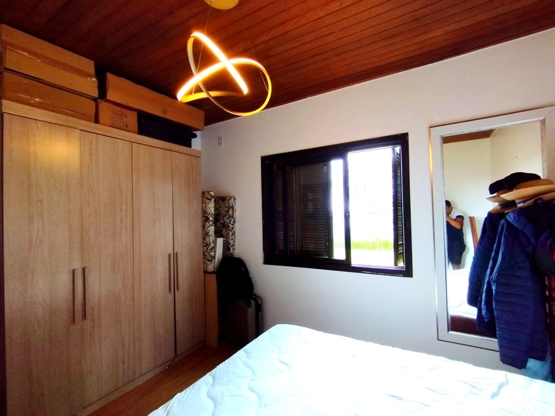 CASA 2 DORMITÓRIOS HÁ 1 QUADRA DO MAR - AMPLO TERRENO: 12ª foto da galeria de imagens do imóvel