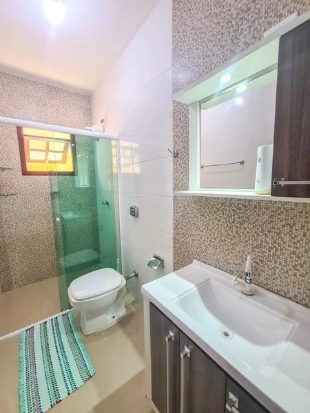 LINDA CASA CLÁSSICA COM 3 DORMITÓRIOS (1 SUÍTE) E PRÓXIMO AO MAR: 20ª foto da galeria de imagens do imóvel