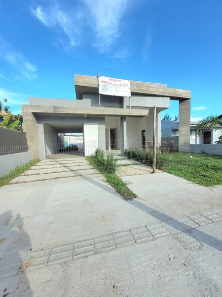 CASA ALTO PADRÃO 3 DORMITÓRIOS (1 SUÍTE) - JUNTO AO MAR: 3ª foto da galeria de imagens do imóvel