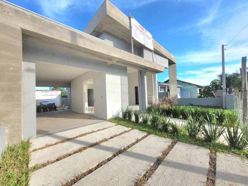 CASA ALTO PADRÃO 3 DORMITÓRIOS (1 SUÍTE) - JUNTO AO MAR: 1ª foto da galeria de imagens do imóvel
