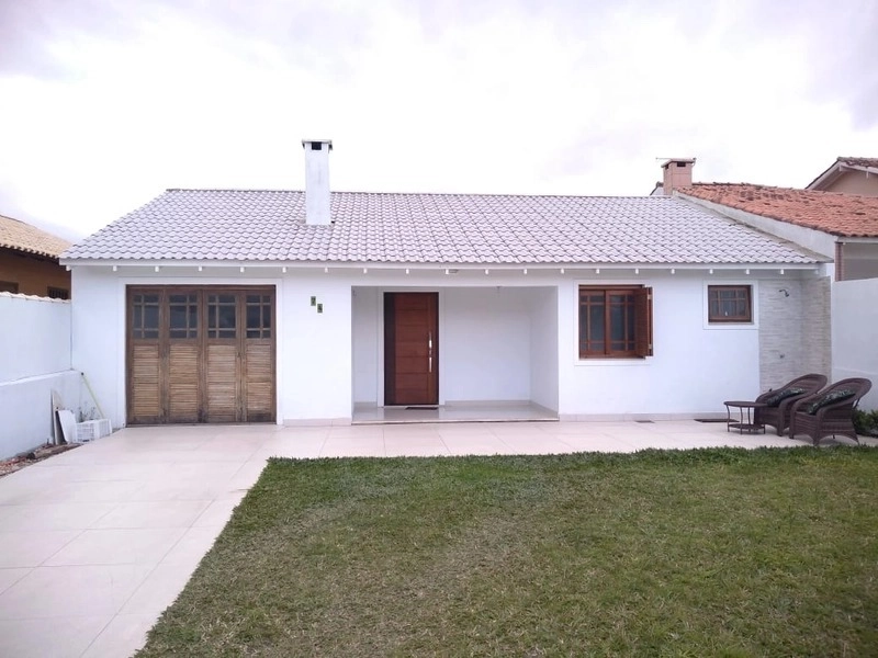 CASA 3 DORMITÓRIOS (1 SUÍTE) - ÓTIMA LOCALIZAÇÃO: 1ª foto da galeria de imagens do imóvel