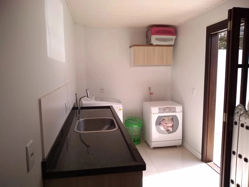 CASA 3 DORMITÓRIOS (1 SUÍTE) - ÓTIMA LOCALIZAÇÃO: 6ª foto da galeria de imagens do imóvel