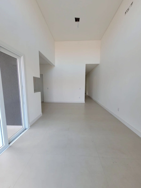 CASA IMPONENTE 3 DORMITÓRIOS (1 SUÍTE) - PRÓXIMO AO MAR: 7ª foto da galeria de imagens do imóvel