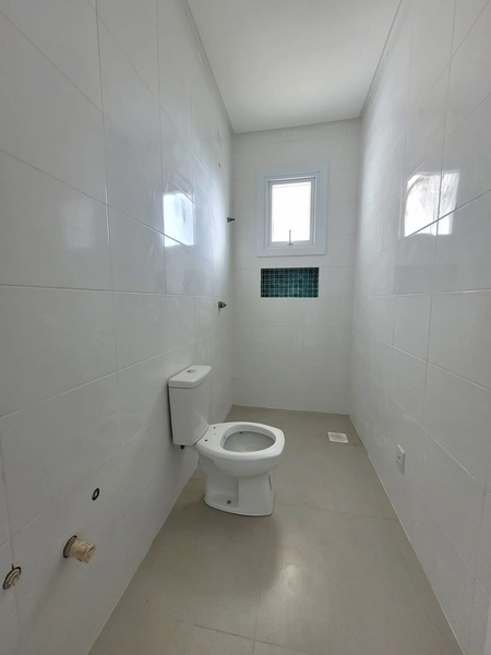 CASA IMPONENTE 3 DORMITÓRIOS (1 SUÍTE) - PRÓXIMO AO MAR: 15ª foto da galeria de imagens do imóvel
