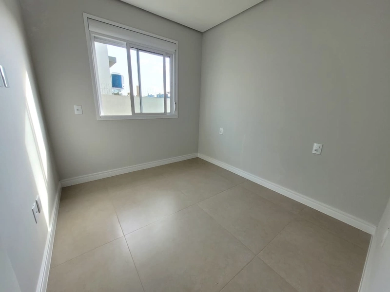 CASA 3 DORMITÓRIOS (1 SUÍTE) - 3 QUADRAS DO MAR: 15ª foto da galeria de imagens do imóvel