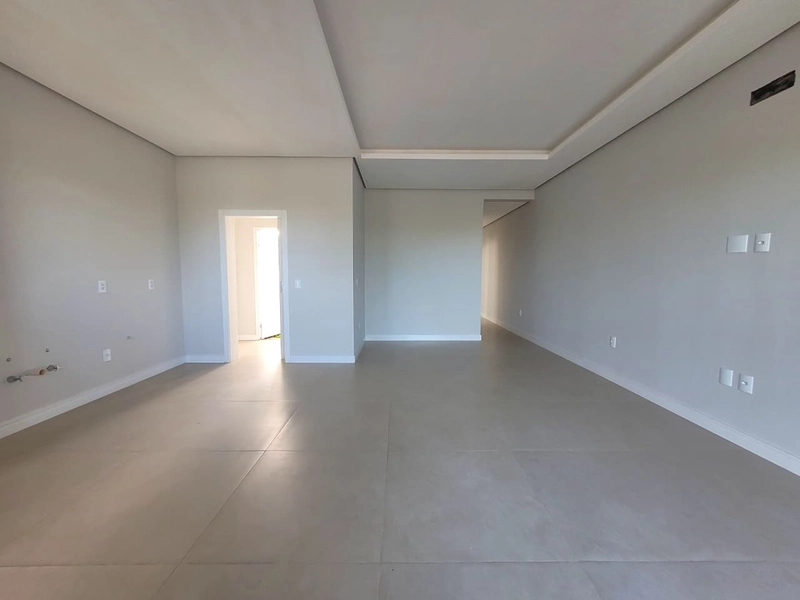 CASA 3 DORMITÓRIOS (1 SUÍTE) - 3 QUADRAS DO MAR: 6ª foto da galeria de imagens do imóvel