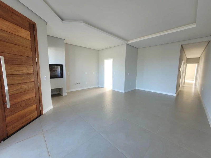 CASA 3 DORMITÓRIOS (1 SUÍTE) - 3 QUADRAS DO MAR: 7ª foto da galeria de imagens do imóvel