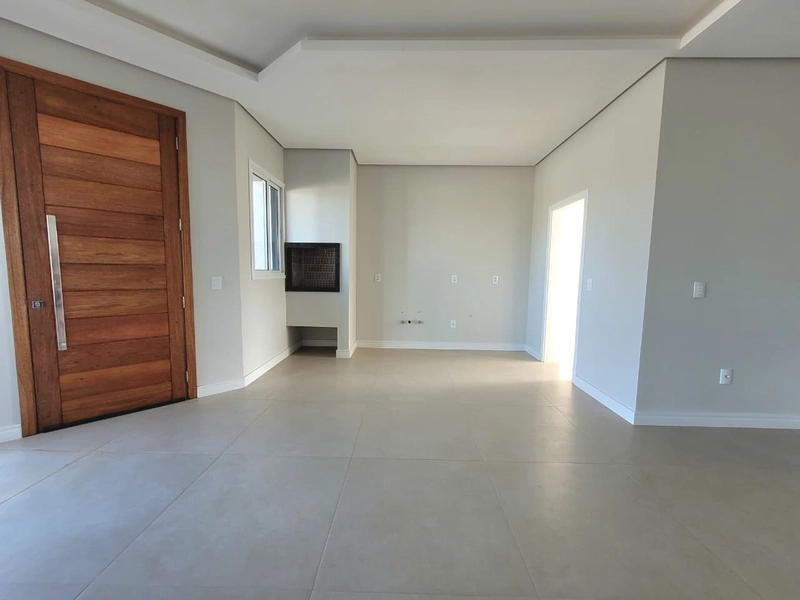 CASA 3 DORMITÓRIOS (1 SUÍTE) - 3 QUADRAS DO MAR: 8ª foto da galeria de imagens do imóvel