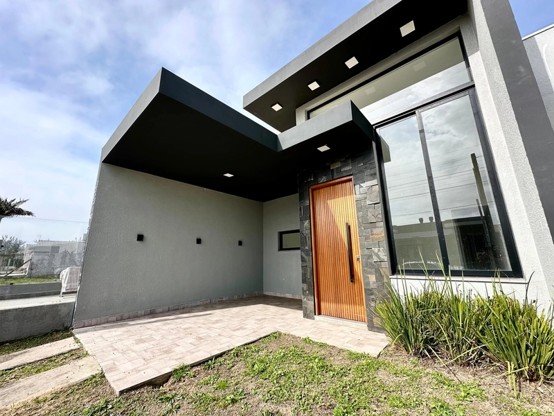 CASA 3 DORMITÓRIOS (1 SUÍTE) COM ROOFTOP - PRÓXIMO AO MAR: 2ª foto da galeria de imagens do imóvel