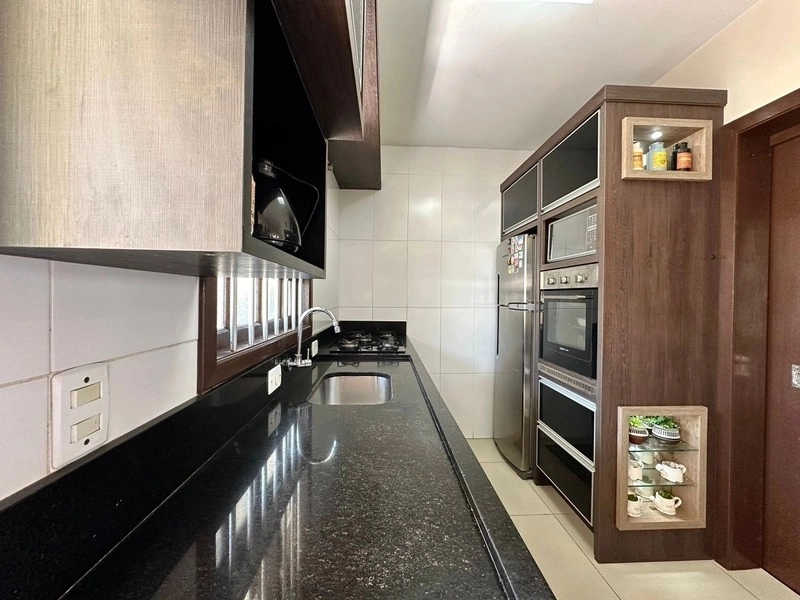 Casa 3 dorm sendo um suite piscina e poucos metros do mar: 16ª foto da galeria de imagens do imóvel