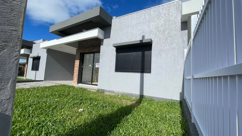 CASA DIFERENCIADA - 2 QUADRAS DO MAR - 36X PRA PAGAR!: 5ª foto da galeria de imagens do imóvel