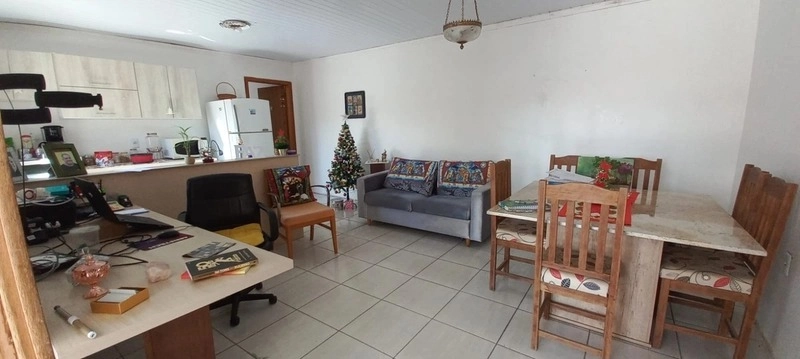 CASA 1 SUÍTE NOS FUNDOS + CASA EM CONSTRUÇÃO - 2 QUADRAS DO MAR: 2ª foto da galeria de imagens do imóvel