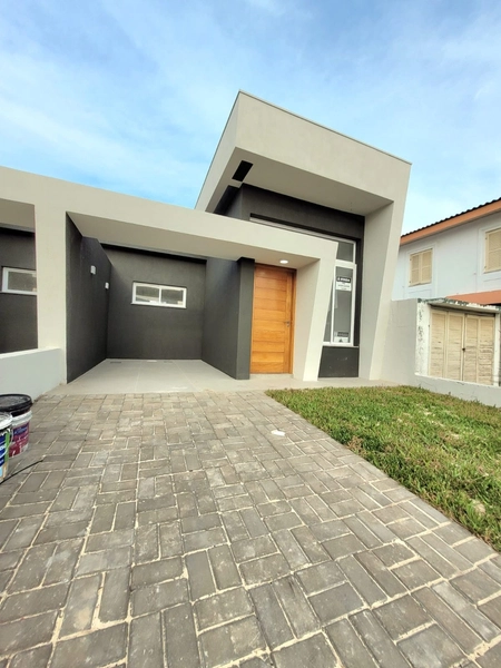 CASA 3 DORMITÓRIOS (1 SUÍTE) - 2 QUADRAS DO MAR: 2ª foto da galeria de imagens do imóvel