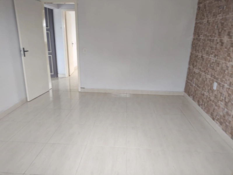 CASA AMPLO TERRENO - 2 DORMITÓRIOS - APTA A FINANCIAMENTO BANCÁRIO: 12ª foto da galeria de imagens do imóvel