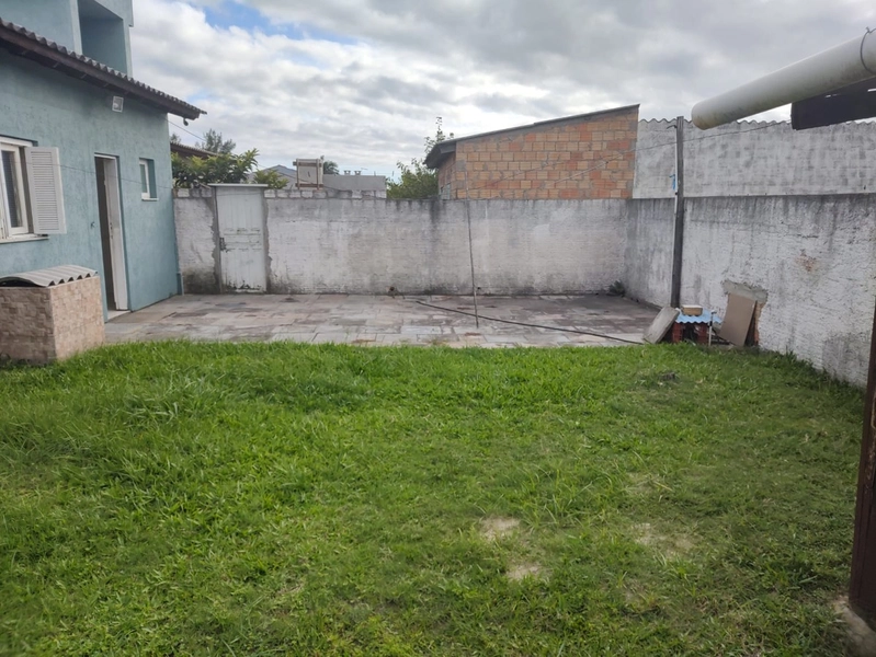 CASA AMPLO TERRENO - 2 DORMITÓRIOS - APTA A FINANCIAMENTO BANCÁRIO: 17ª foto da galeria de imagens do imóvel