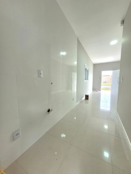 CASA 2 DORMITÓRIOS (1 SUÍTE) - FRENTE AVENIDA E PRÓXIMO AO MAR: 9ª foto da galeria de imagens do imóvel