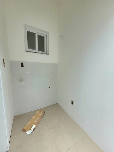 CASA 2 DORMITÓRIOS (1 SUÍTE) - FRENTE AVENIDA E PRÓXIMO AO MAR: 16ª foto da galeria de imagens do imóvel