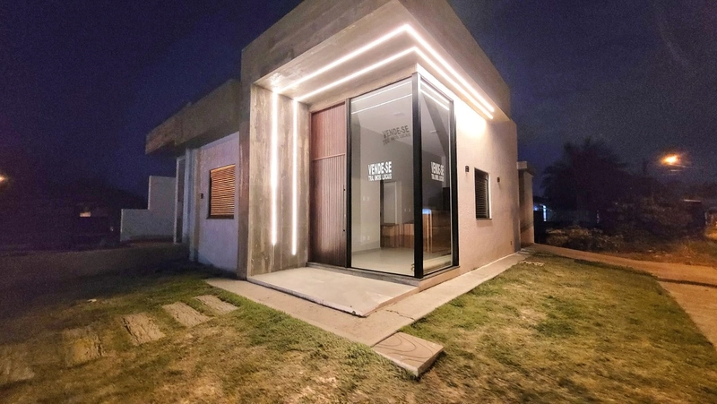 CASA DE ESQUINA - ALTO PADRÃO - REGIÃO DE MORADORES: 1ª foto da galeria de imagens do imóvel