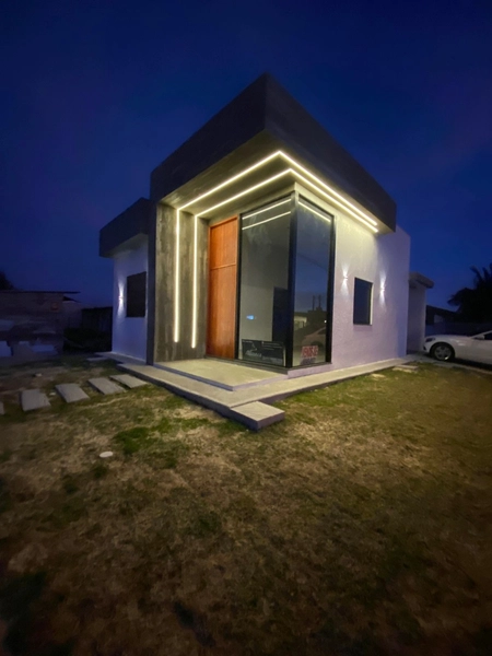 CASA DE ESQUINA - ALTO PADRÃO - REGIÃO DE MORADORES: 1ª foto da galeria de imagens do imóvel