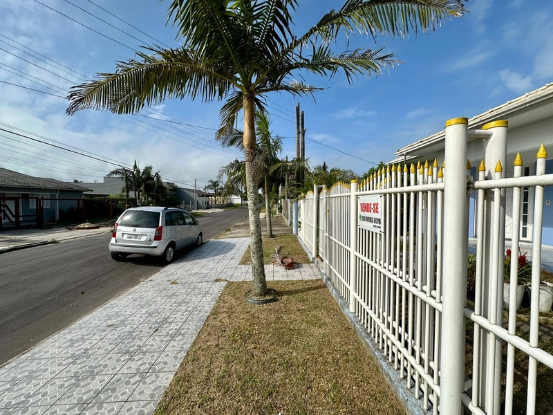CASA NA ZONA NOVA - 3 DORMITÓRIOS + ANEXO COM 1 SUÍTE: 2ª foto da galeria de imagens do imóvel