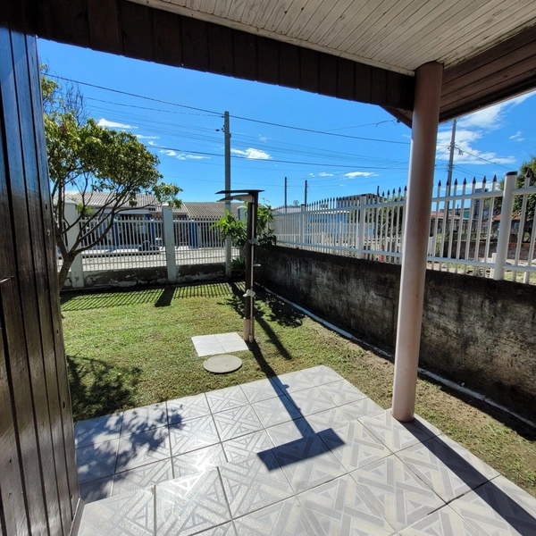 CASA 2 DORMITÓRIOS COM AMPLO TERRENO EM REGIÃO DE MORADORES FIXOS: 6ª foto da galeria de imagens do imóvel