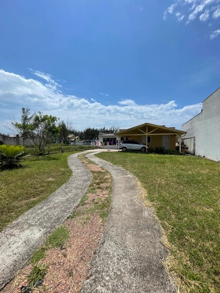 CASA ESQUINA PÉ NA AREIA - 1 QUADRA DO MAR: 1ª foto da galeria de imagens do imóvel