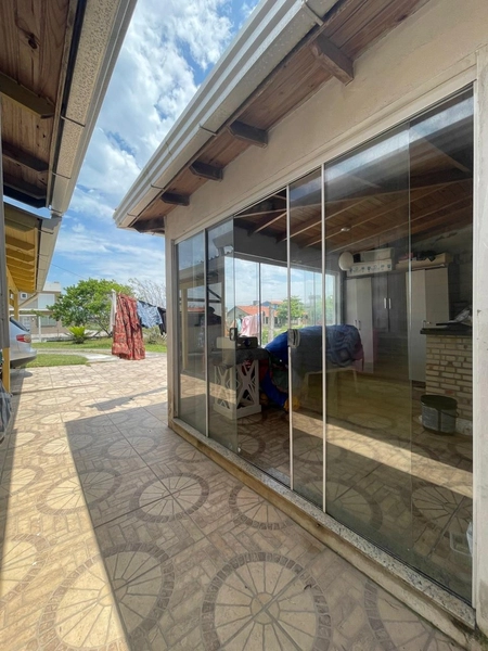 CASA ESQUINA PÉ NA AREIA - 1 QUADRA DO MAR: 10ª foto da galeria de imagens do imóvel