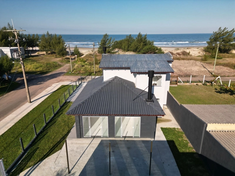 SOBRADO BEIRA MAR COM 3 DORMITÓRIOS (1 SUÍTE) - PISCINA E MOBILIADO: 34ª foto da galeria de imagens do imóvel