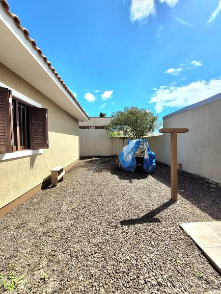 CASA 3 DORMITÓRIOS (1 SUÍTE) - TERRENO AMPLO - PISCINA: 20ª foto da galeria de imagens do imóvel