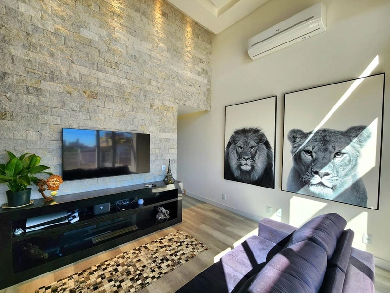 CASA PADRÃO CONDOMÍNIO HÁ POUCOS METROS DO MAR NO ARAÇÁ: 2ª foto da galeria de imagens do imóvel