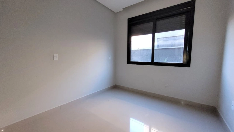 CASA ALTO PADRÃO COM 3 DORMITÓRIOS (1 SUÍTE) - FACHADA MODERNA: 13ª foto da galeria de imagens do imóvel