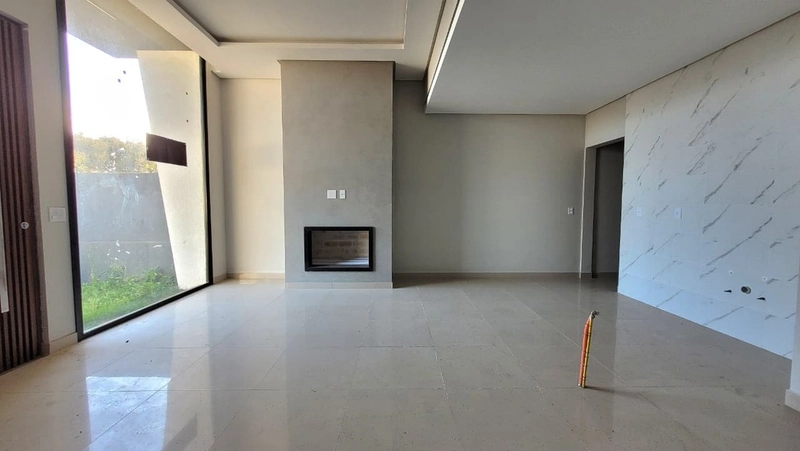 CASA ALTO PADRÃO COM 3 DORMITÓRIOS (1 SUÍTE) - FACHADA MODERNA: 6ª foto da galeria de imagens do imóvel