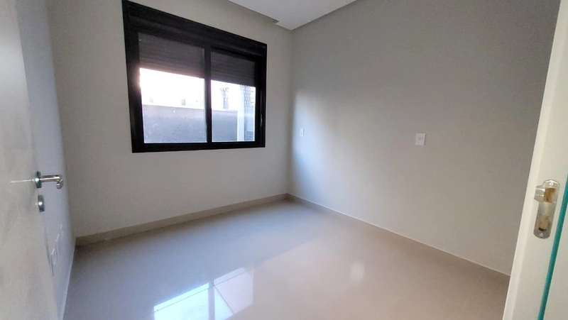 CASA ALTO PADRÃO COM 3 DORMITÓRIOS (1 SUÍTE) - FACHADA MODERNA: 12ª foto da galeria de imagens do imóvel
