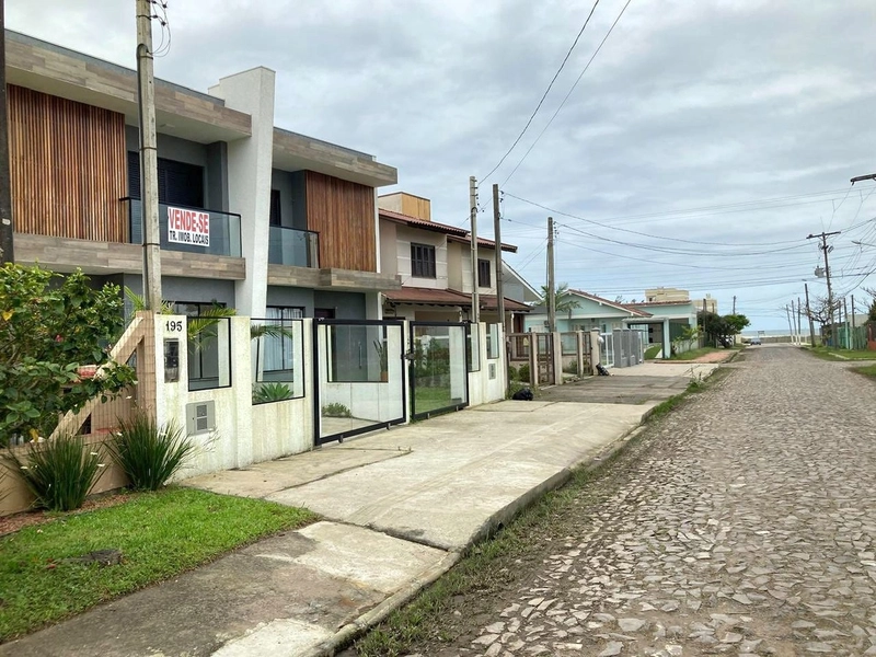 SOBRADO ALTO PADRÃO 3 DORMITÓRIOS (1 SUÍTE) - 2 QUADRAS DO MAR: 4ª foto da galeria de imagens do imóvel